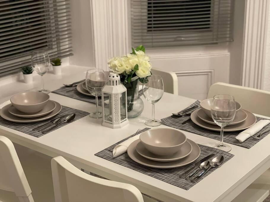 Luxury,Location And Convenience F3 Apartment Bournemouth Exterior photo